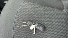 Peugeot 208 1.2 PureTech 82 Signature 5dr [Start Stop] Petrol Hatchback
